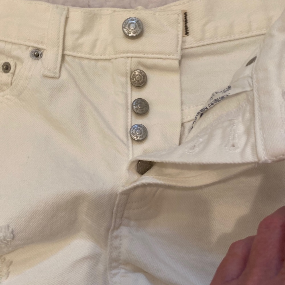 Free People Sofia White Distressed Shorts - 26 - Picture 10 of 13